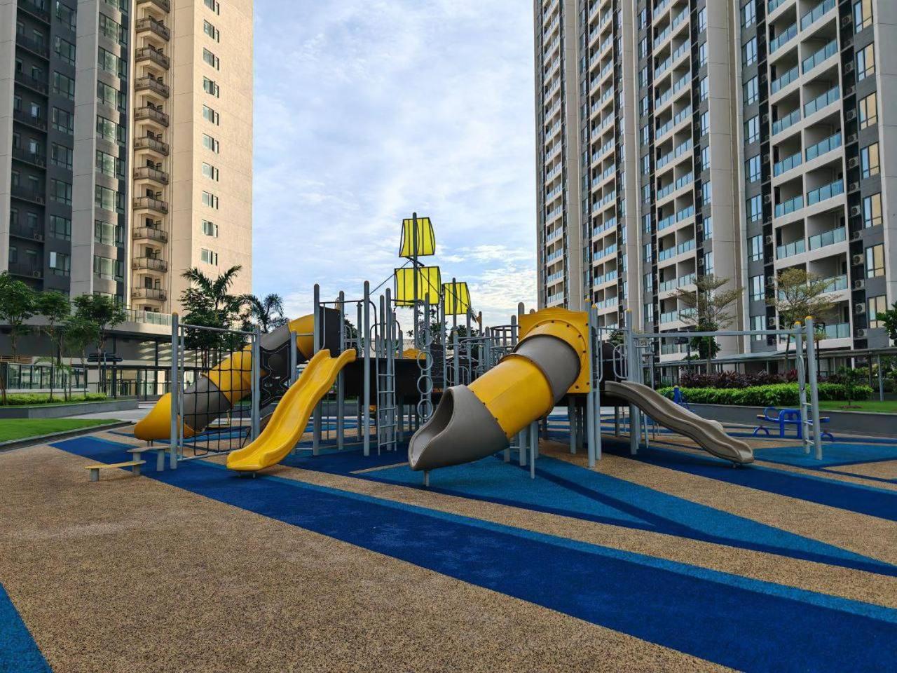 R&F Princess Cove Jb Apartment Suites By Sc Homestay 新山 外观 照片