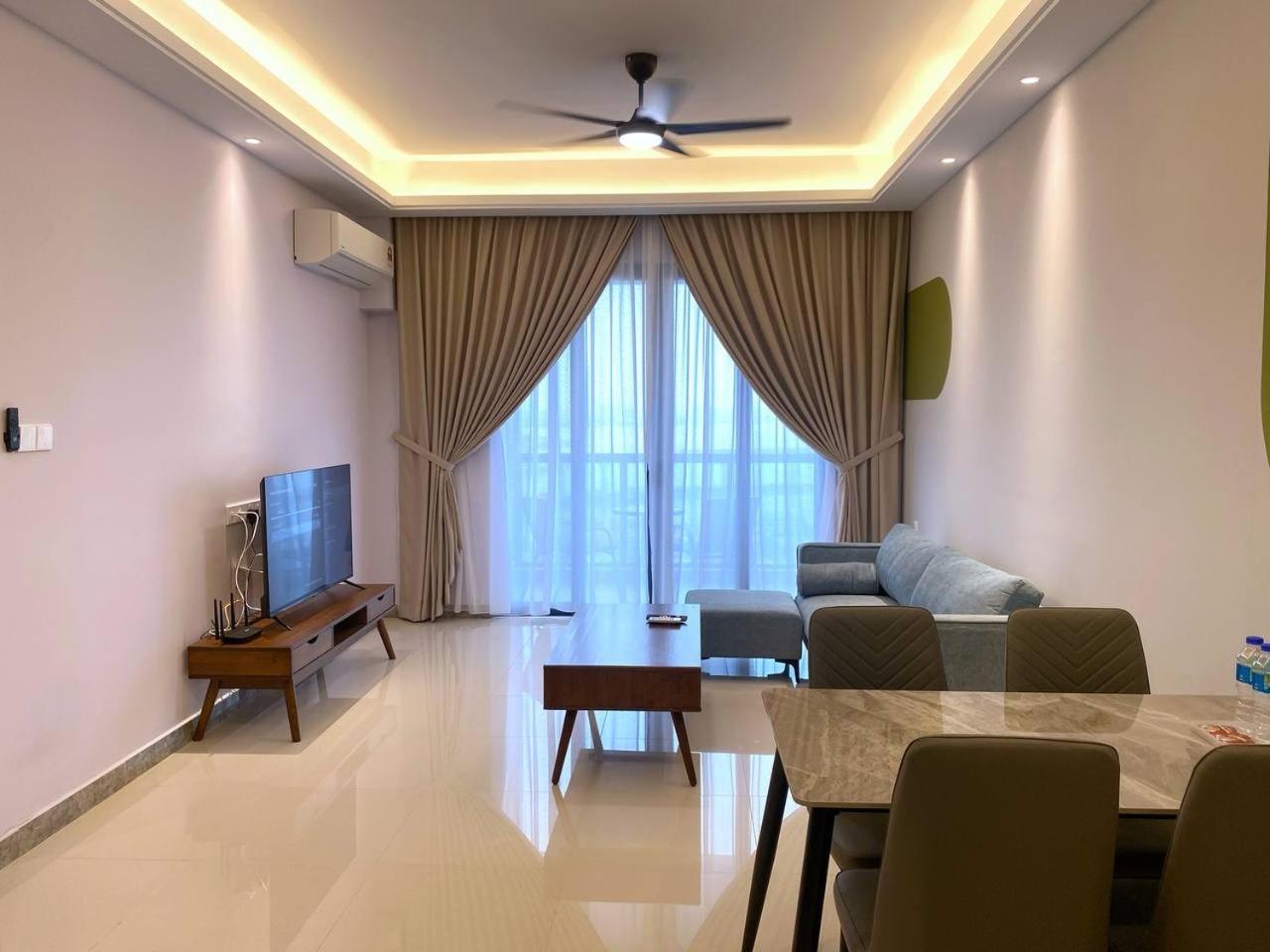 R&F Princess Cove Jb Apartment Suites By Sc Homestay 新山 外观 照片