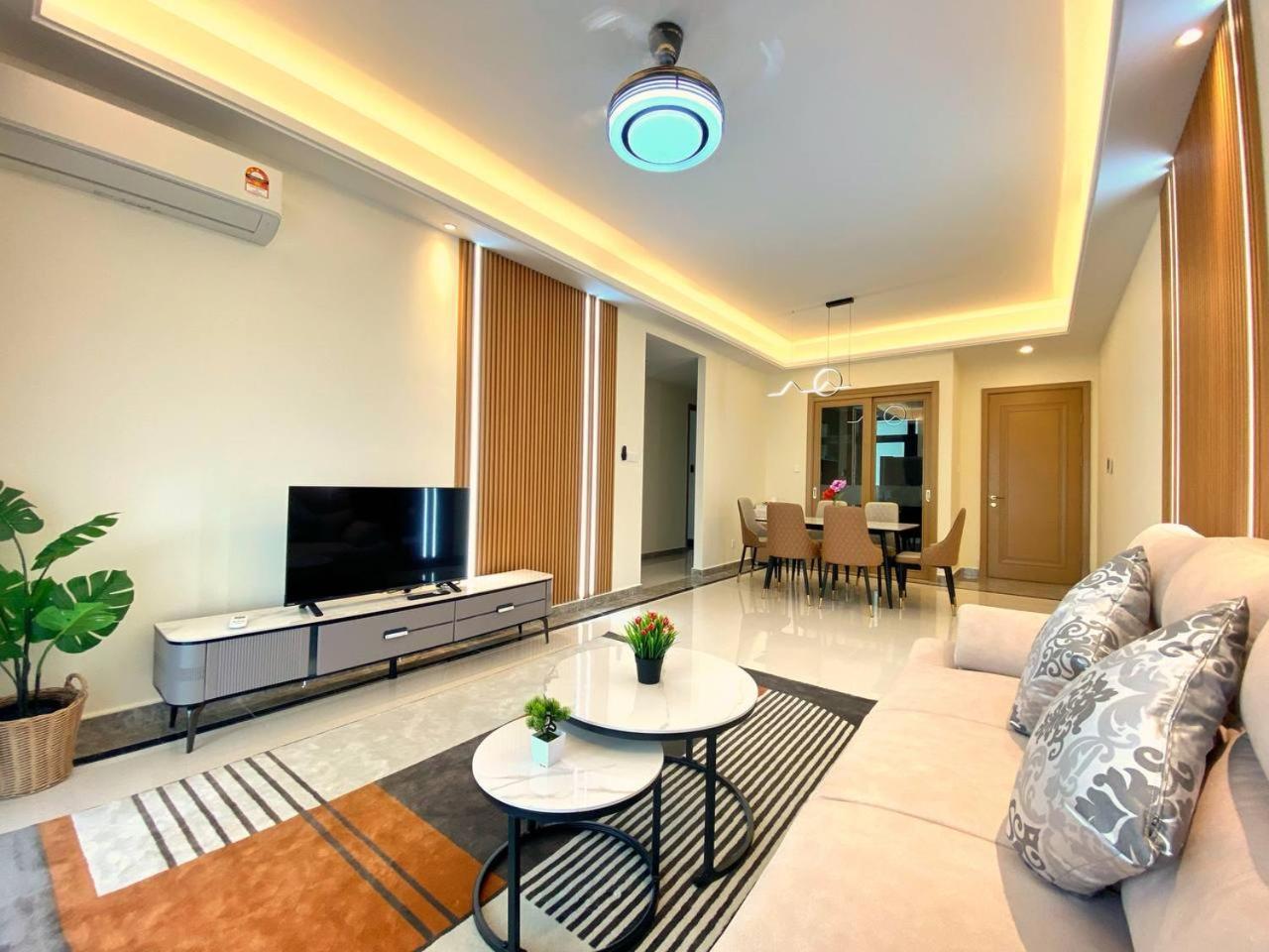R&F Princess Cove Jb Apartment Suites By Sc Homestay 新山 外观 照片