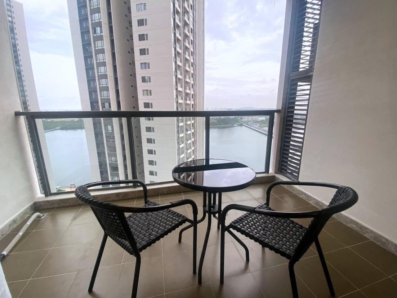 R&F Princess Cove Jb Apartment Suites By Sc Homestay 新山 外观 照片